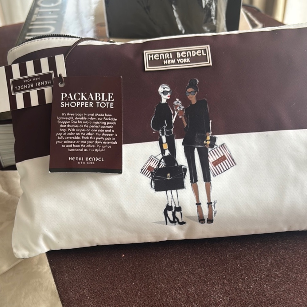 NWT Henri Bendel Chic Brown and White Tote
